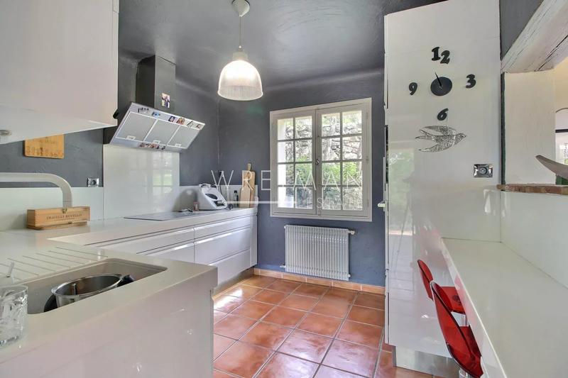 Villa - 180 m² - 6 pièces