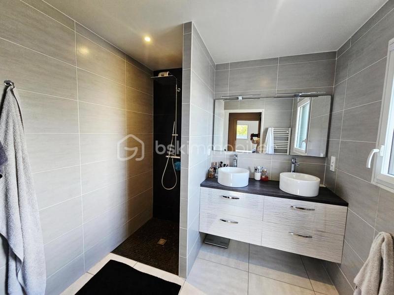 Maison - 162 m² - 6 pièces