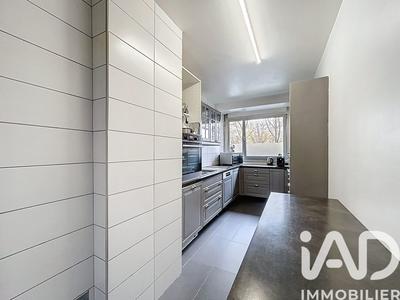 Appartement - 80 m² - 3 pièces