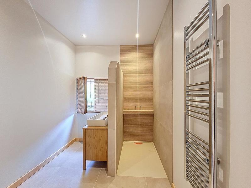 Appartement - 87 m² - 4 pièces