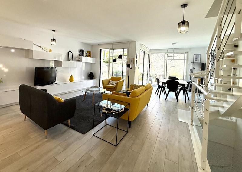 Maison - 138 m² - 7 pièces