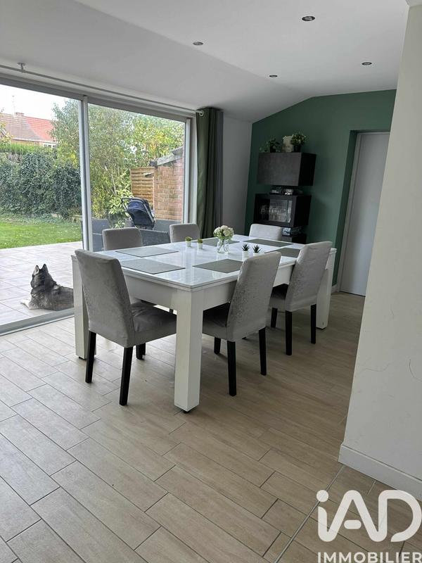 Maison - 96 m² - 4 pièces