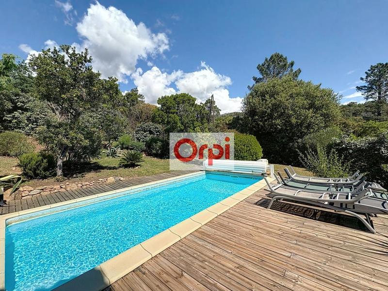 Villa - 232 m² - 11 pièces