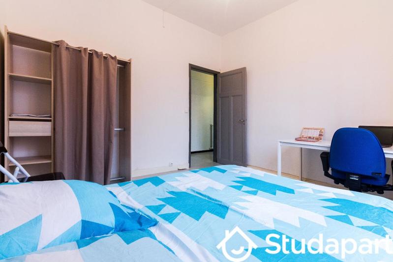 Chambre - 13 m² - 1 pièce