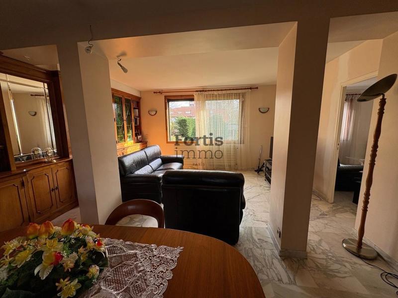 Maison - 265 m² - 8 pièces