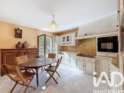 Maison - 150 m² - 4 pièces