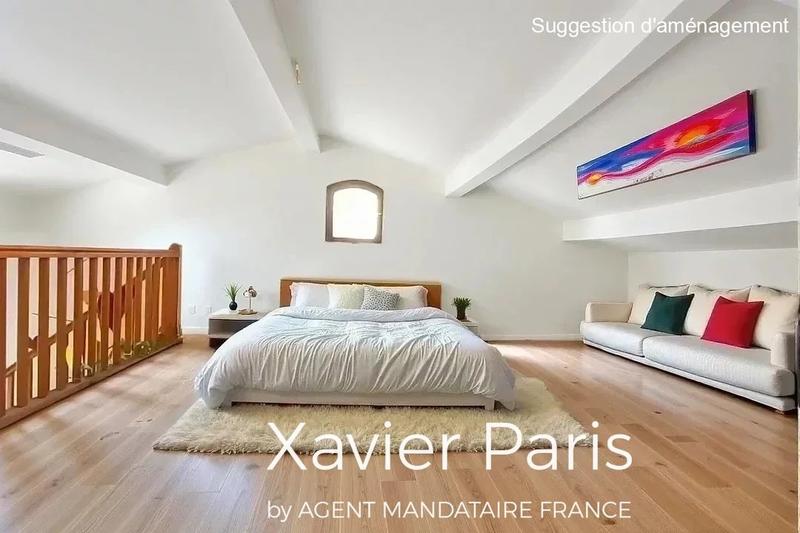 Maison - 202 m² - 8 pièces