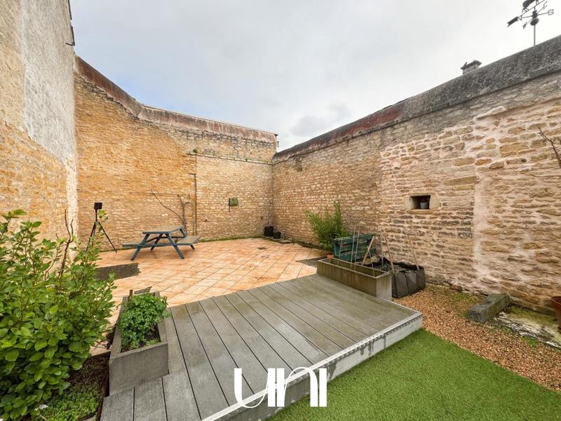 Propriété - 190 m² - 9 pièces