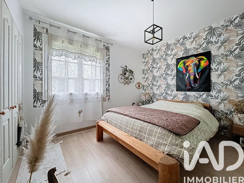 Maison - 214 m² - 8 pièces