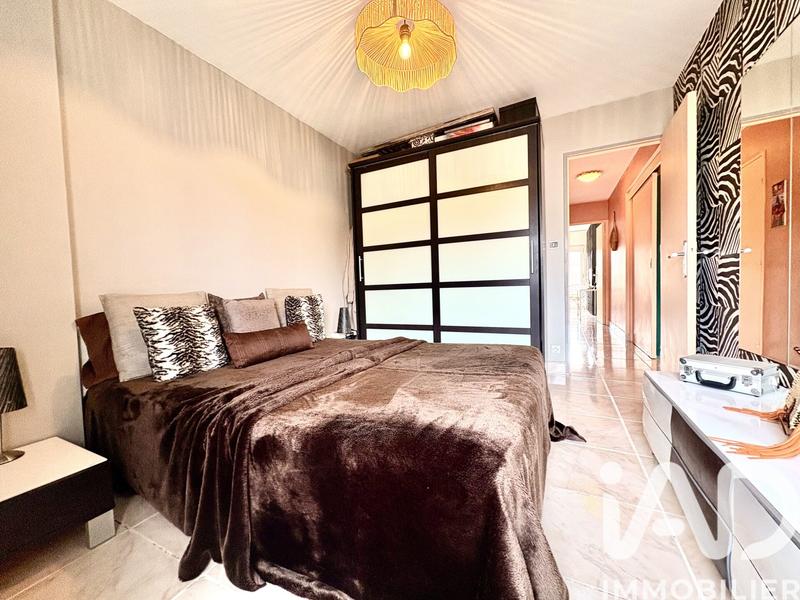 Appartement - 75 m² - 4 pièces