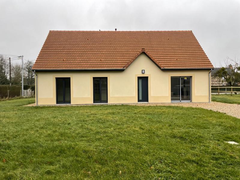 Maison - 93 m² - 4 pièces
