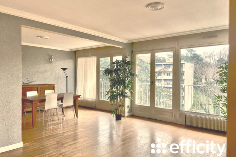 Appartement - 110 m² - 4 pièces