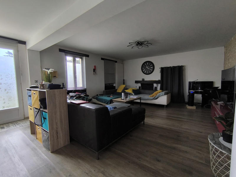 Maison - 340 m² - 8 pièces