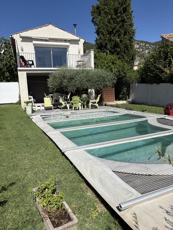 Maison traditionnelle - 110 m² - 5 pièces