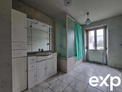 Maison - 198 m² - 10 pièces