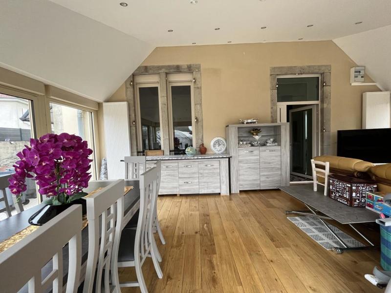 Maison de maîtres - 300 m² - 9 pièces