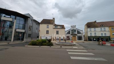 Immeuble - 185 m² - 8 pièces