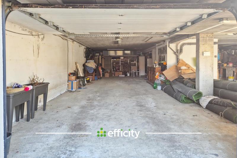 Maison - 200 m² - 6 pièces