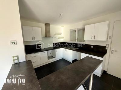 Maison - 87 m² - 4 pièces