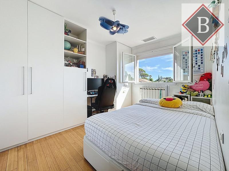 Maison - 181 m² - 7 pièces