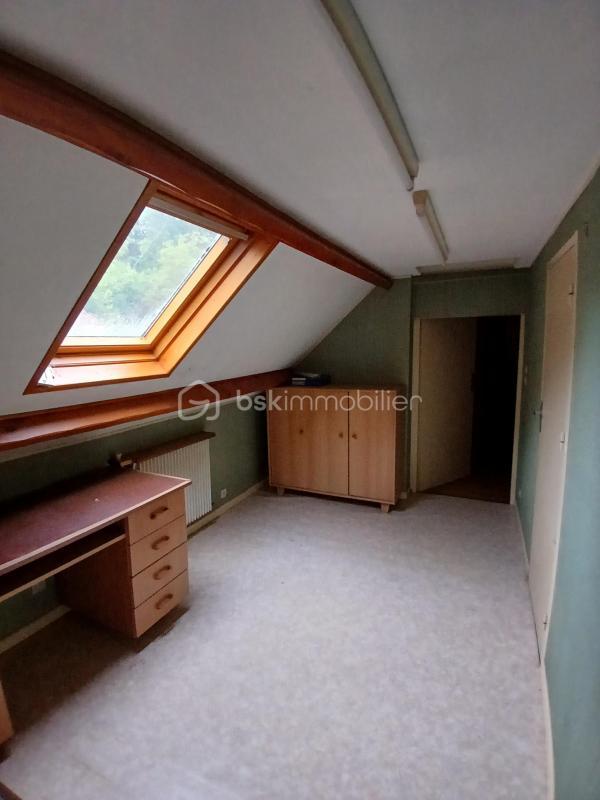 Maison - 92 m² - 7 pièces