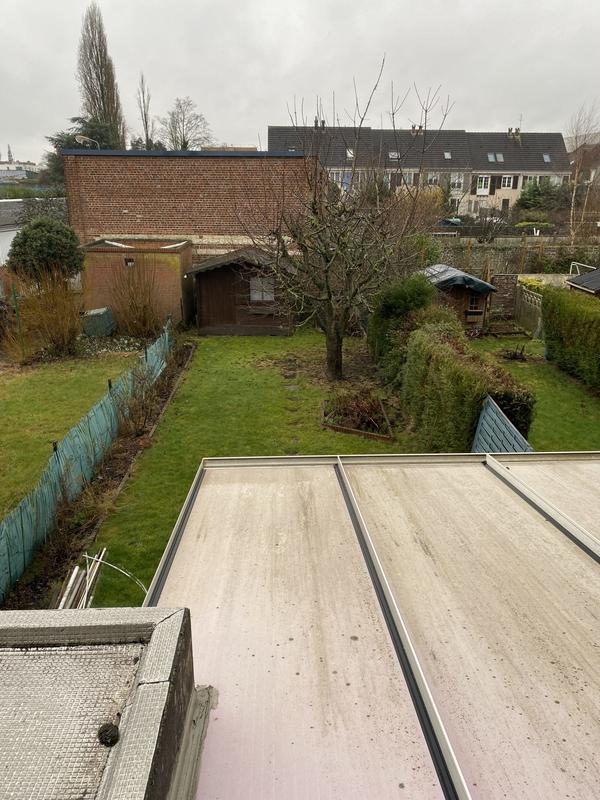 Maison traditionnelle - 85 m² - 4 pièces