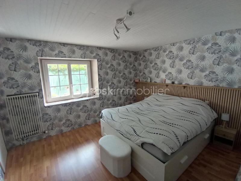 Maison - 230 m² - 6 pièces