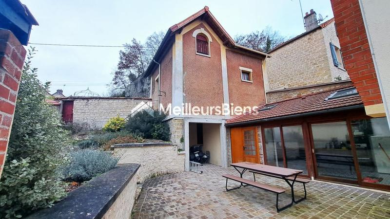 Maison - 170 m² - 7 pièces