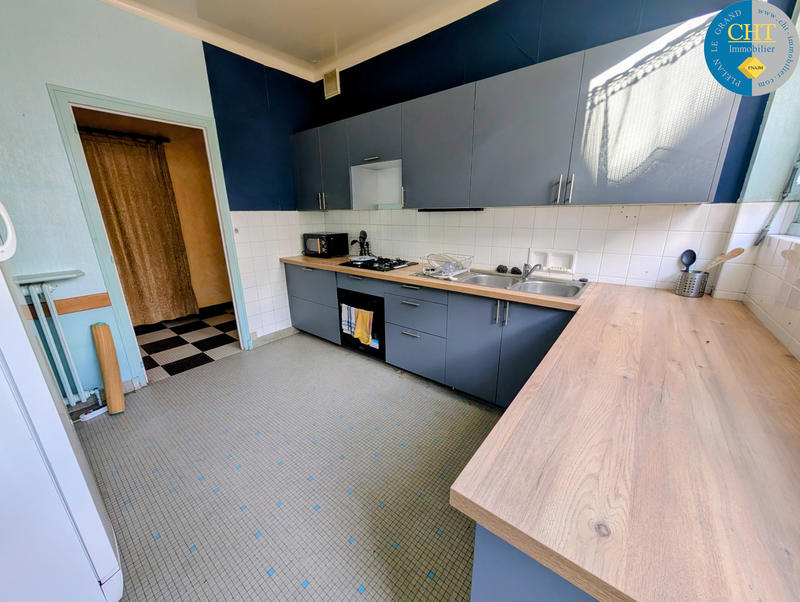 Maison - 197 m² - 8 pièces