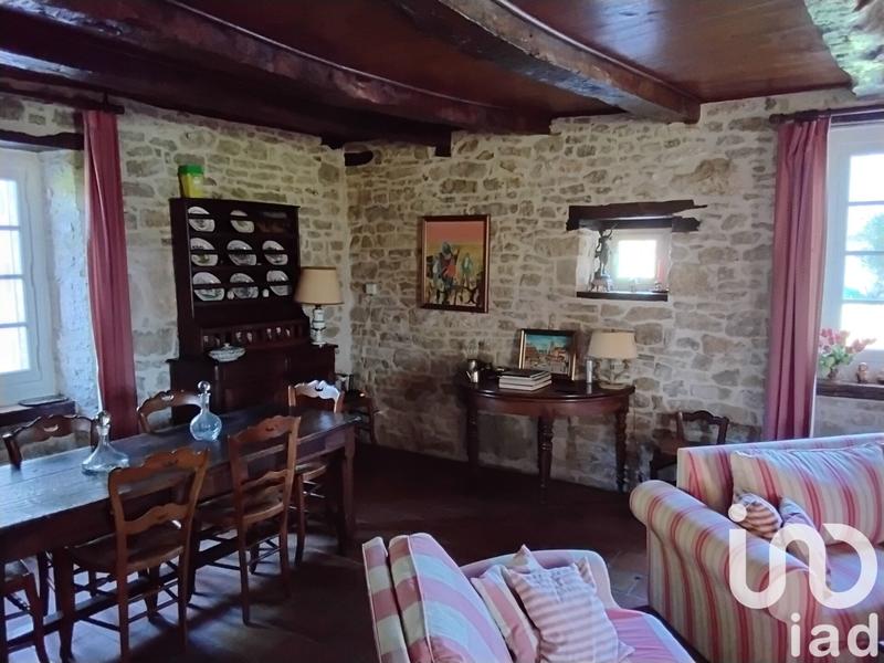 Maison - 160 m² - 16 pièces