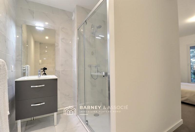 Appartement - 111 m² - 4 pièces