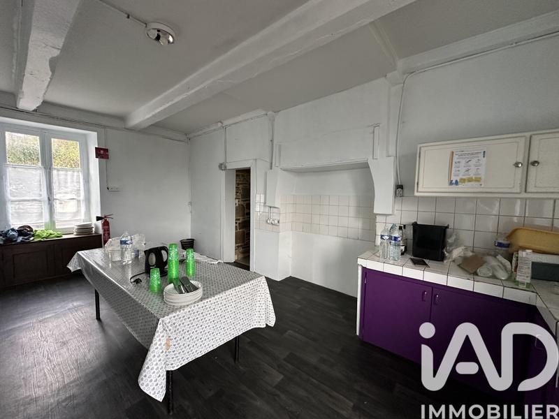 Maison de village - 680 m² - 10 pièces