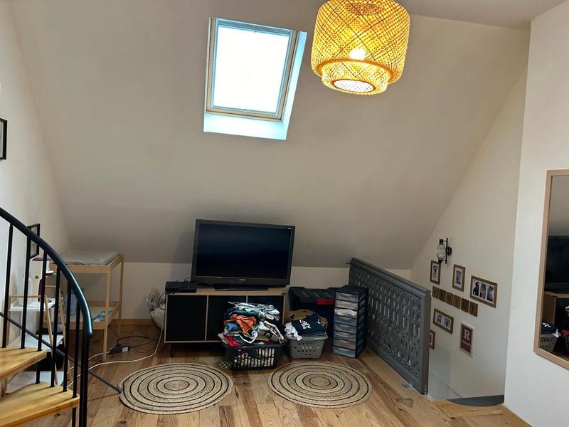 Maison - 300 m² - 3 pièces