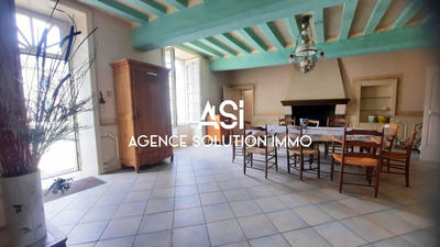 Maison - 240 m² - 7 pièces