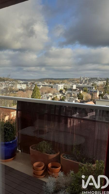 Appartement - 93 m² - 4 pièces