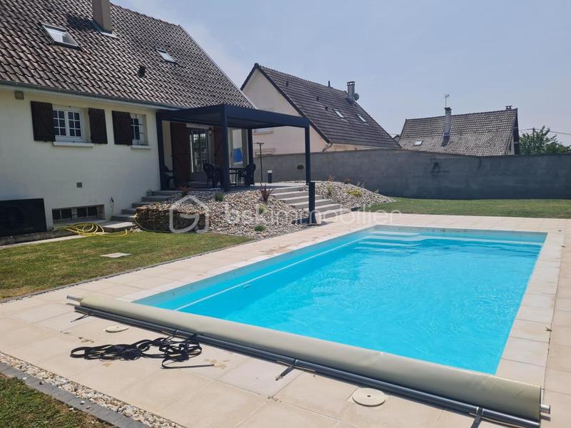 Maison - 145 m² - 6 pièces