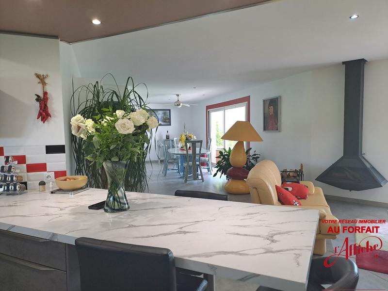 Maison - 142 m² - 4 pièces