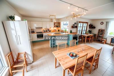 Maison - 114 m² - 8 pièces