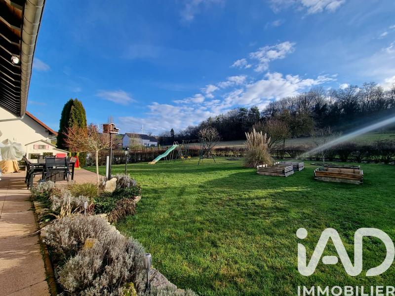 Maison - 180 m² - 7 pièces