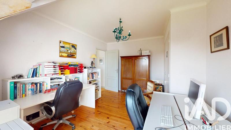 Maison - 281 m² - 11 pièces