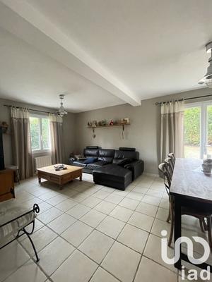 Maison - 98 m² - 4 pièces