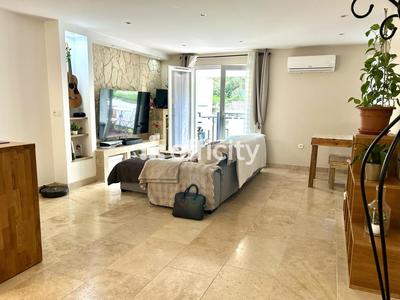 Maison - 74 m² - 3 pièces