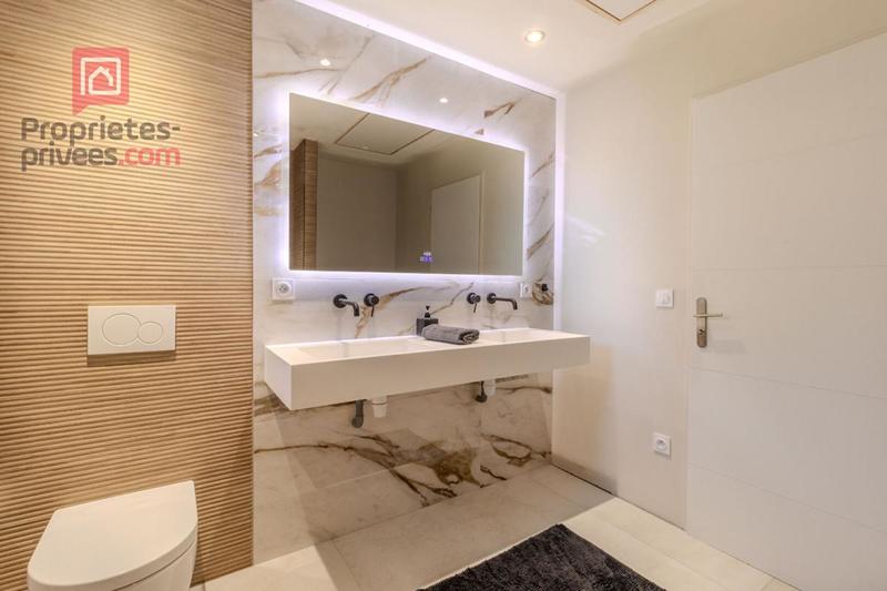 Maison - 170 m² - 7 pièces