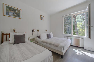 Maison - 500 m² - 20 pièces