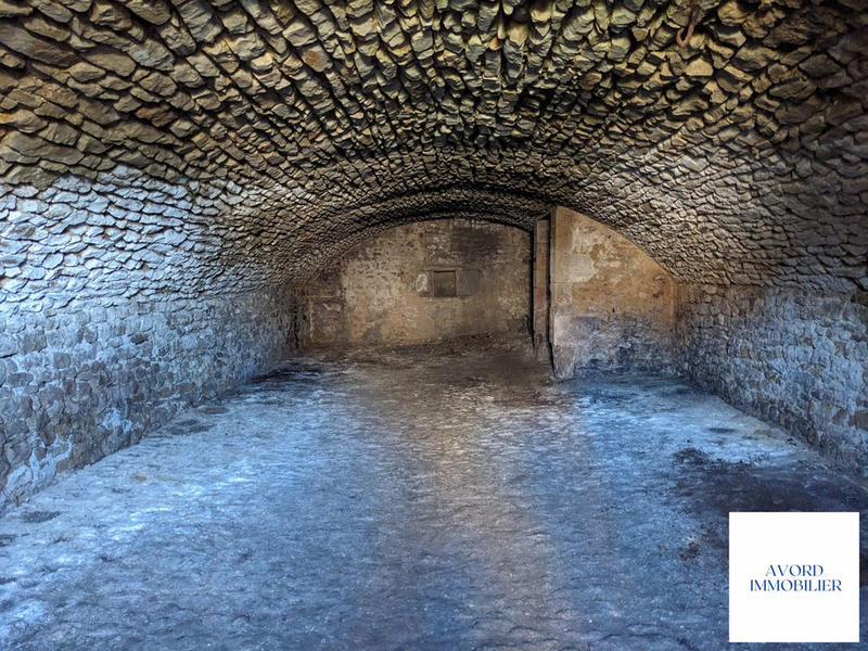 Maison ancienne - 217 m² - 9 pièces