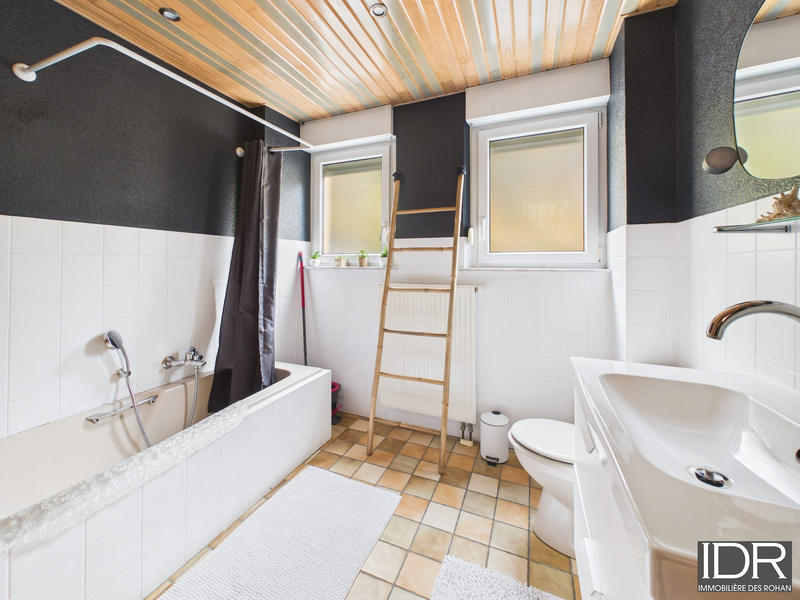 Maison - 190 m² - 7 pièces