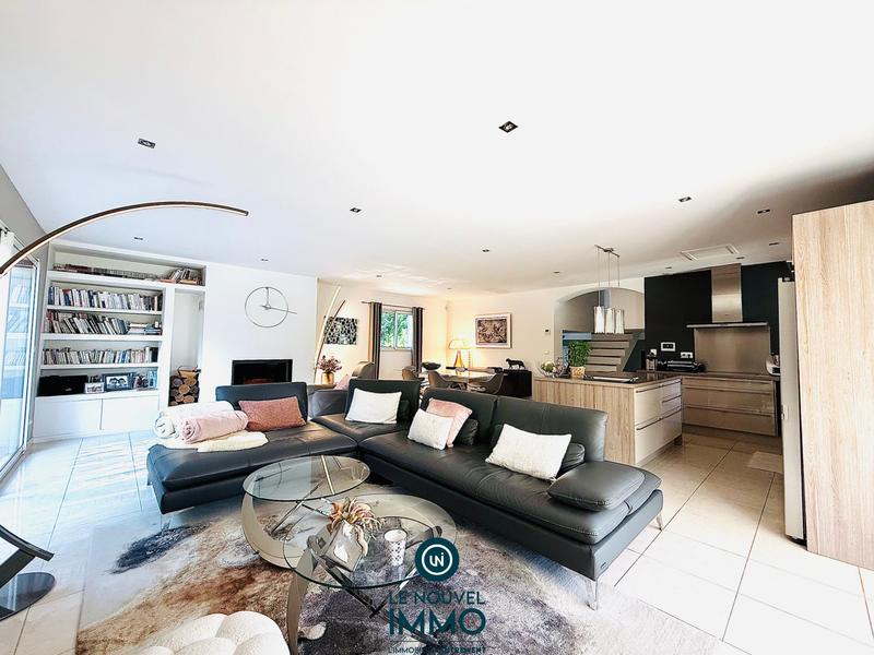 Villa - 180 m² - 5 pièces