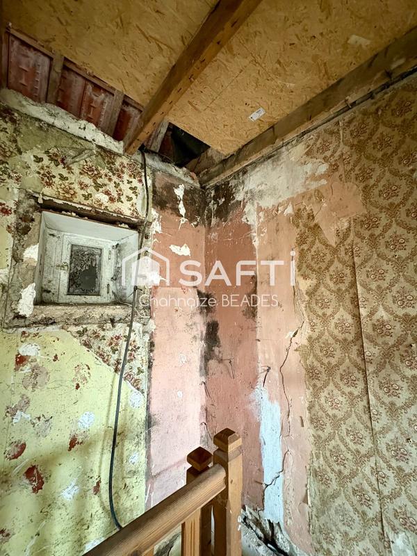 Maison - 243 m² - 5 pièces