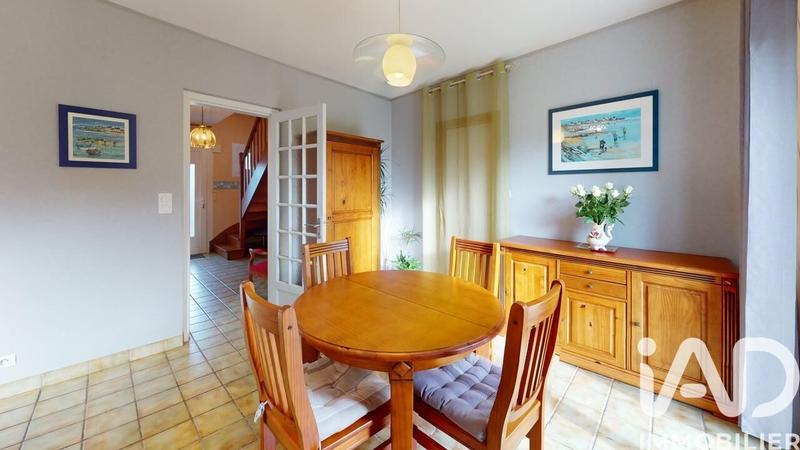 Maison - 90 m² - 5 pièces