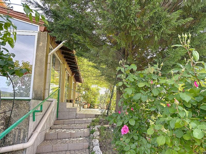 Maison - 159 m² - 7 pièces